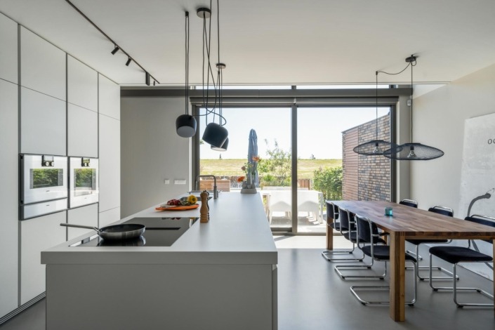 Overzicht witte keuken van Bulthaup Nijmegen